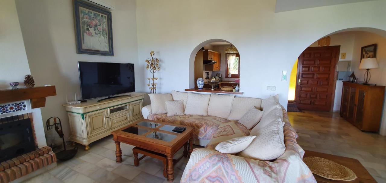 Sea View Villa With Pool, Near Beach In Calahonda, Marbella Area Mijas Exterior foto